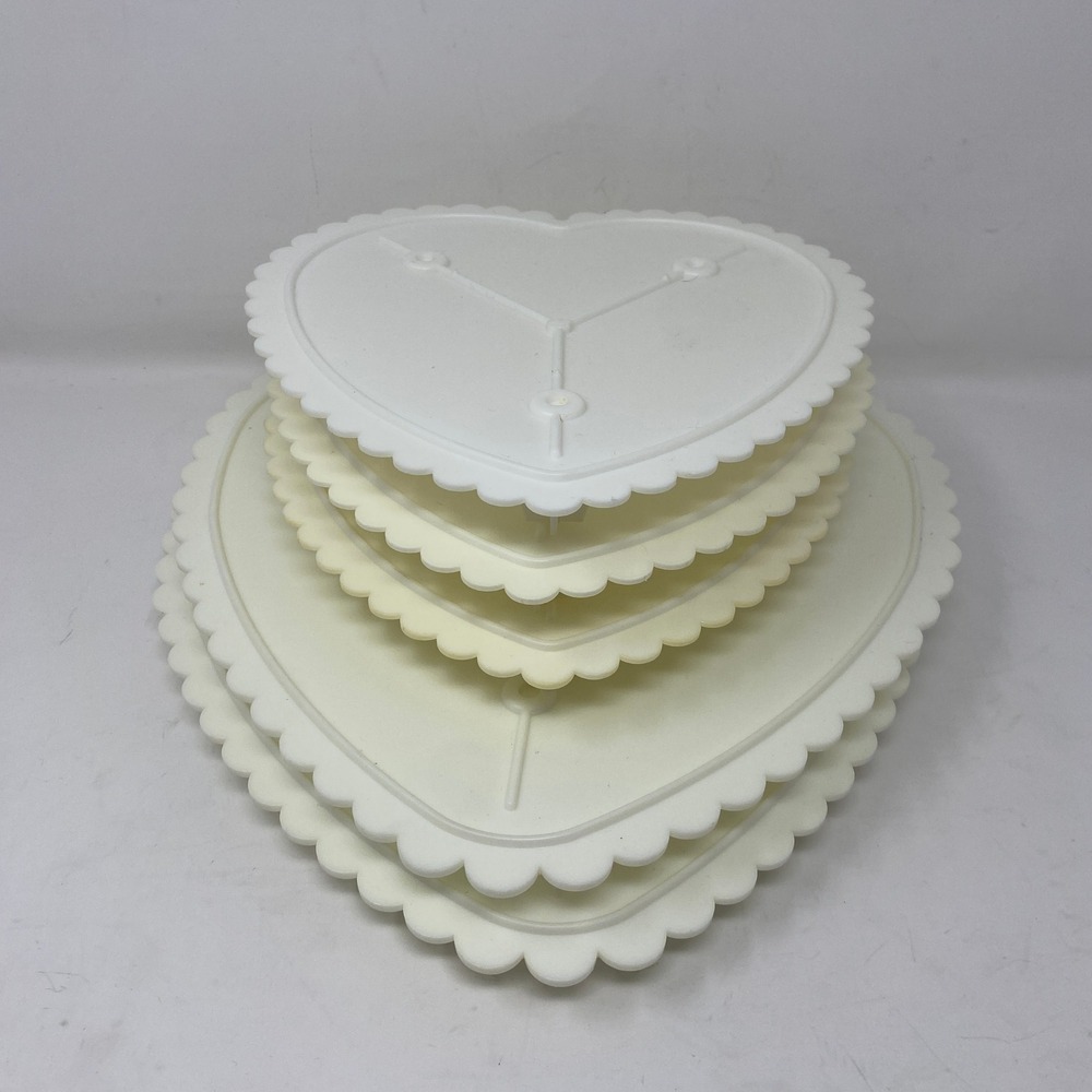 Vtg 5-Set Wilton 11", 8" Wedding Cake Separator Plates Heart Scalloped Stand